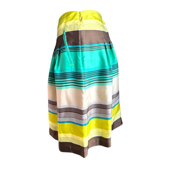 Banana Republic Resort Midi Pleated Skirt Resort Wear - Picture 4 of 9